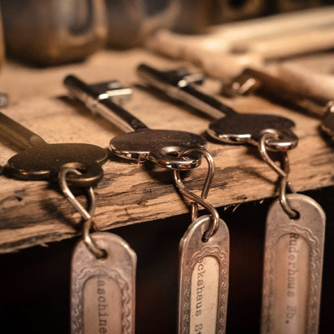 key holder shelf